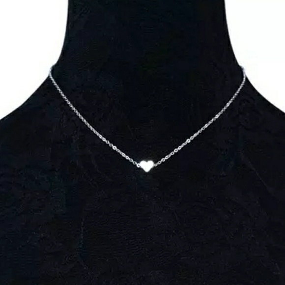 Simple Heart Necklace - Picture 3 of 3